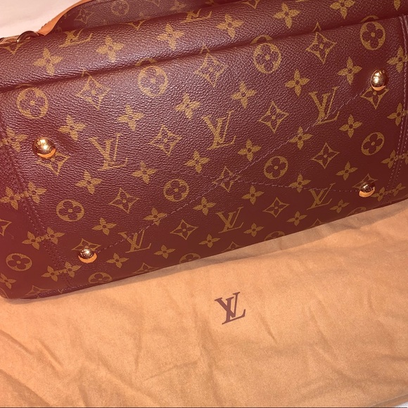 ❤️ Authentic MM Louis Vuitton monogram artsy hobo - Picture 8 of 8